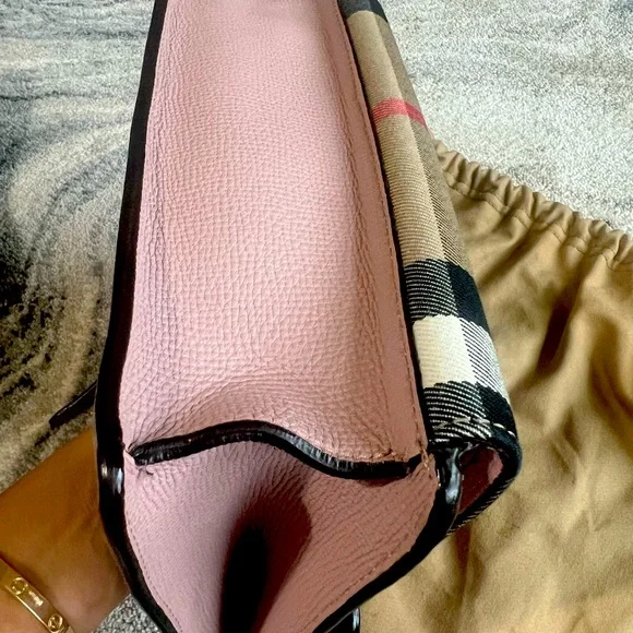 Burberry crossbody - Picture 6 of 9